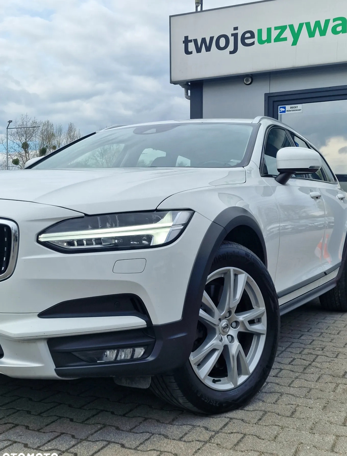 Volvo V90 Cross Country cena 84900 przebieg: 375480, rok produkcji 2017 z Ryki małe 497